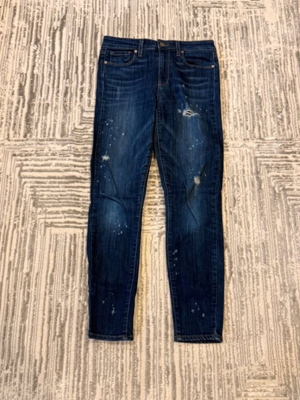 PAIGE women's 28" waist Hoxton Ankle blue denim jeans Retails $219.